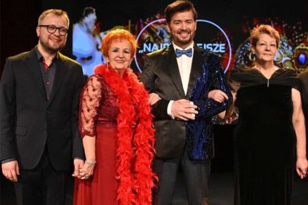 WIELKA SŁAWA TO ŻART fot
